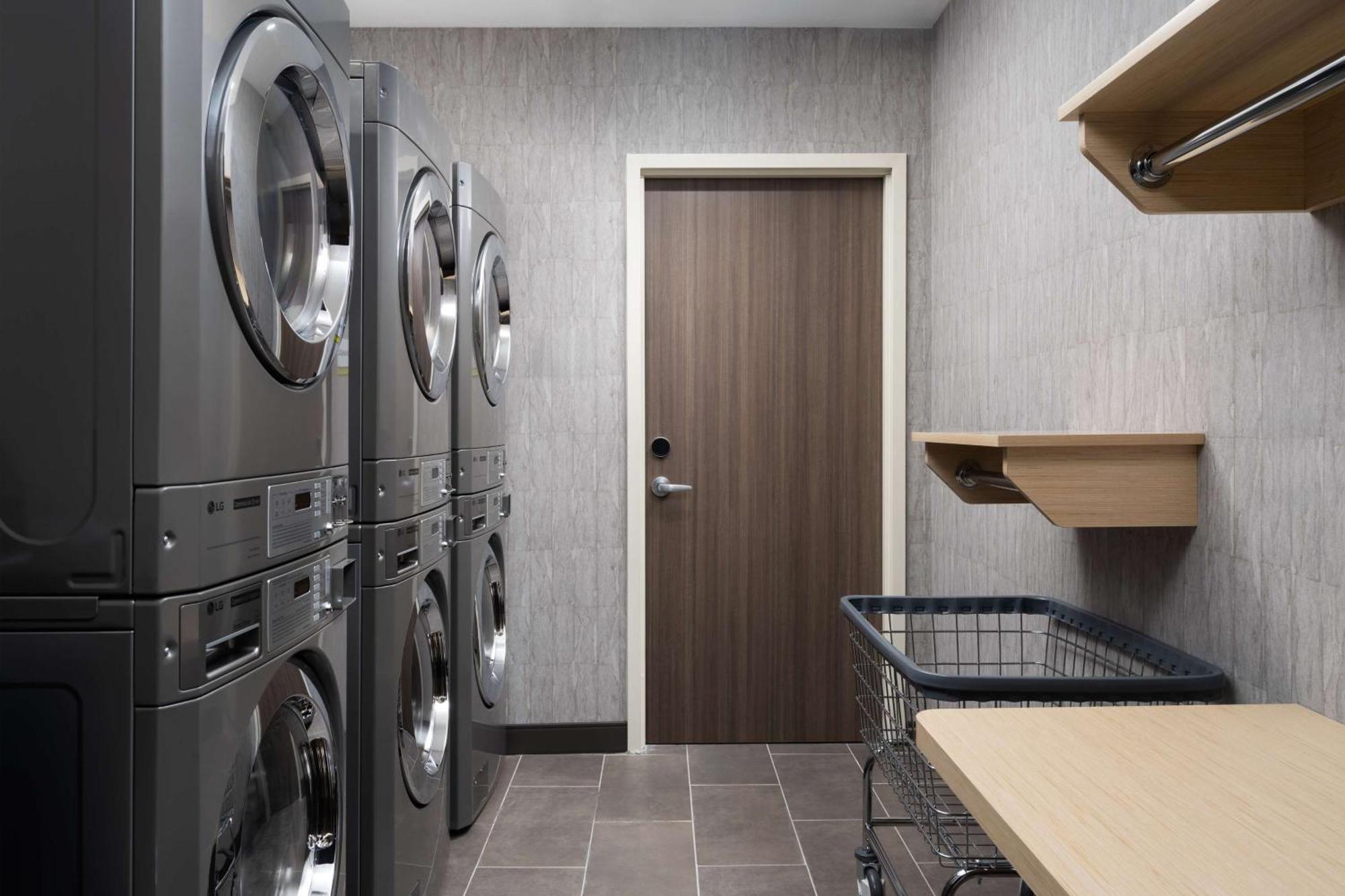 Home2 Suites By Hilton Уинтер-Хейвен Экстерьер фото